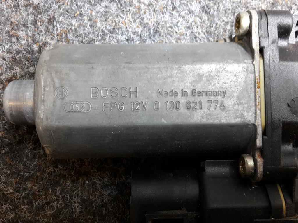 Audi A6 4B BJ 2003 Fensterhebermotor vorn rechts 0130821774, BJ 01-05 Bosch