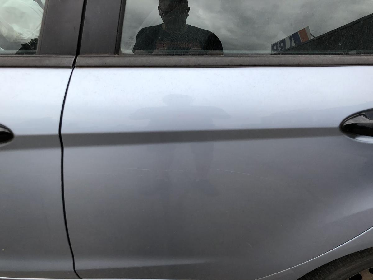 Ford Fiesta JA8 T&uuml;r hinten links Fondt&uuml;r im Rohbau J4 Tonic