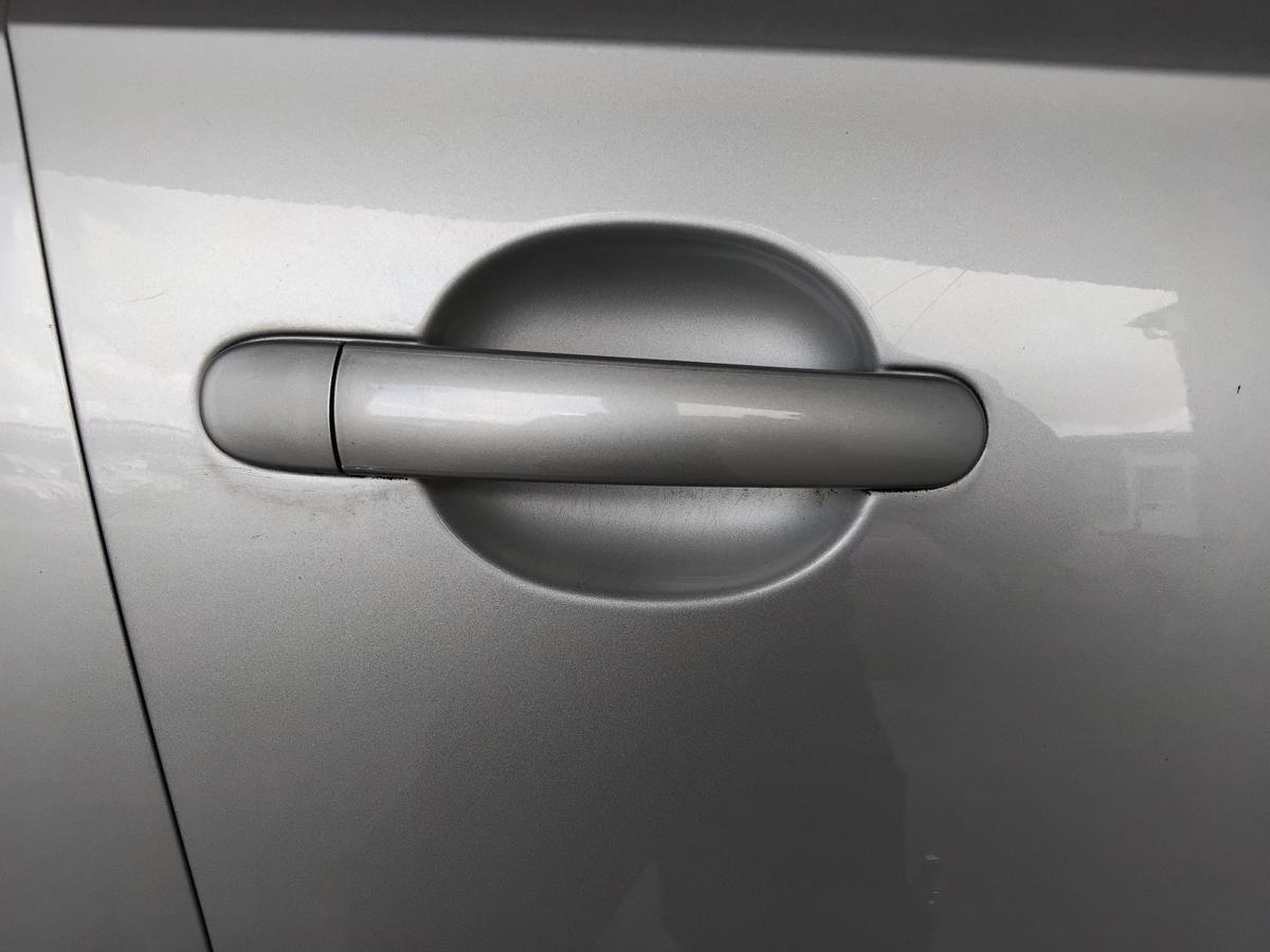 VW Jetta VI 162 T&uuml;r vorn rechts Beifahrert&uuml;r reflexsilbermetallic LA7W BJ2012