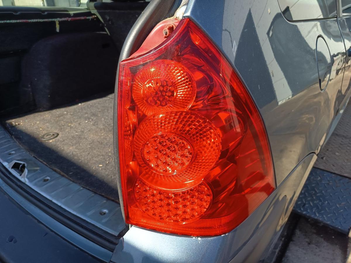Peugeot 307 original R&uuml;ckleuchte rechts Heck Schluss Licht Bj 2006