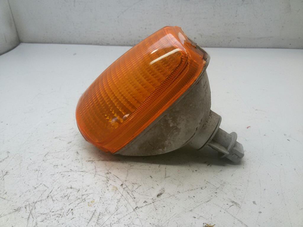 VW Polo 2 86C Blinker Blinkleuchte vorn links 867953049 HELLA BJ1992