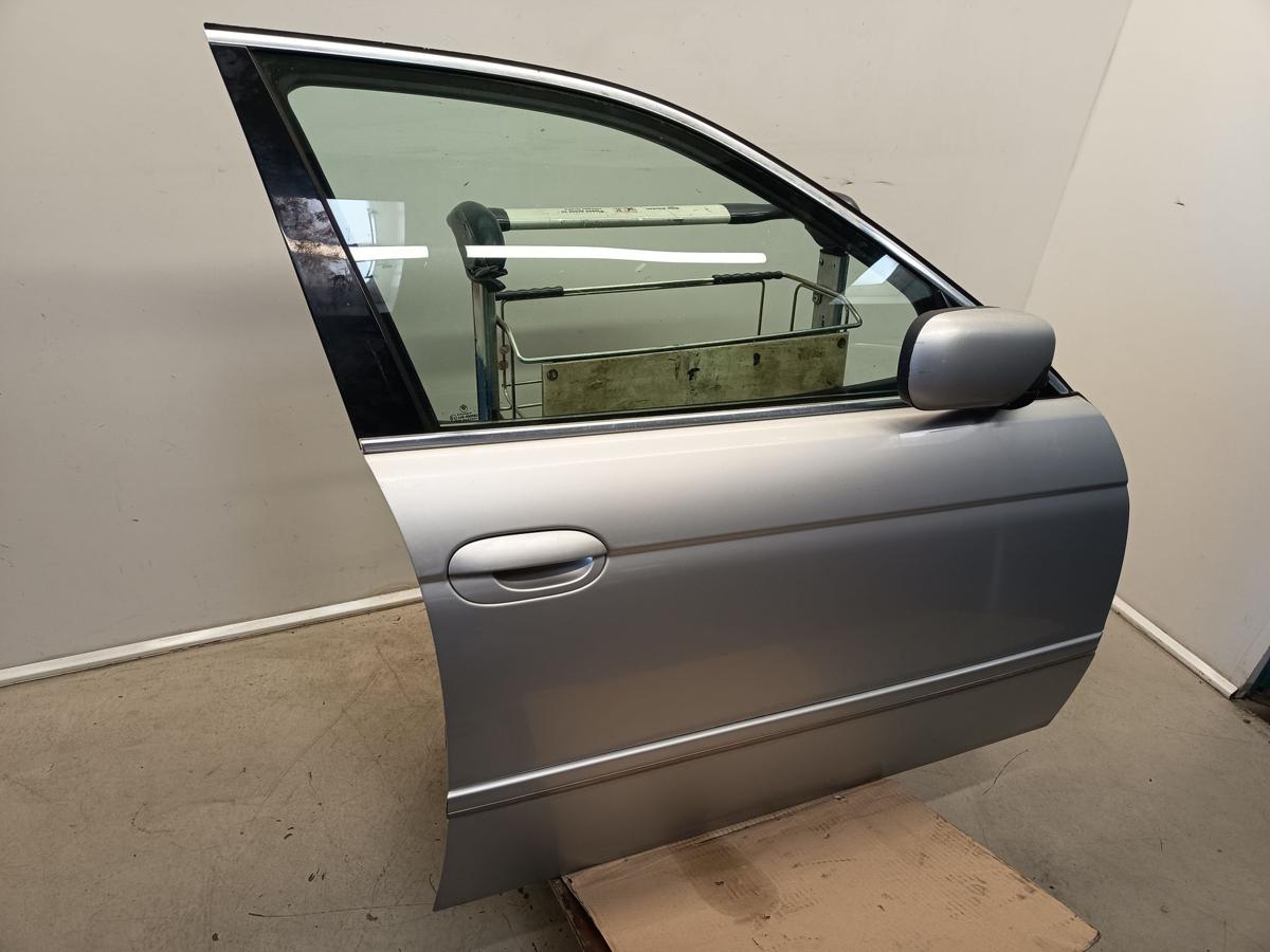 BMW E39 original T&uuml;r vorne rechts 354 Titansilber Baujahr 2001