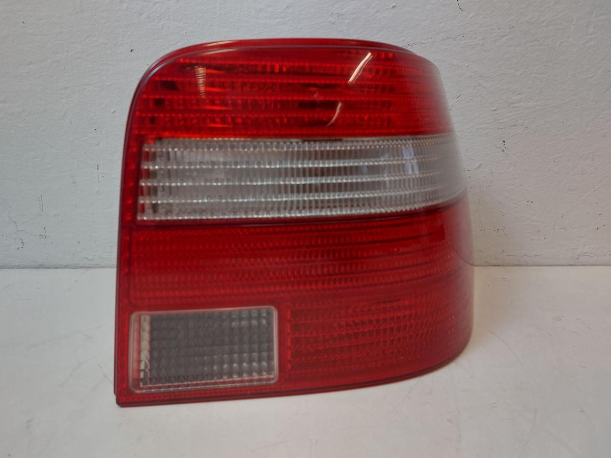 VW Golf 4 1J R&uuml;ckleuchte rechts R&uuml;cklicht Heckleuchte 3 oder 5 t&uuml;rer rot weiss