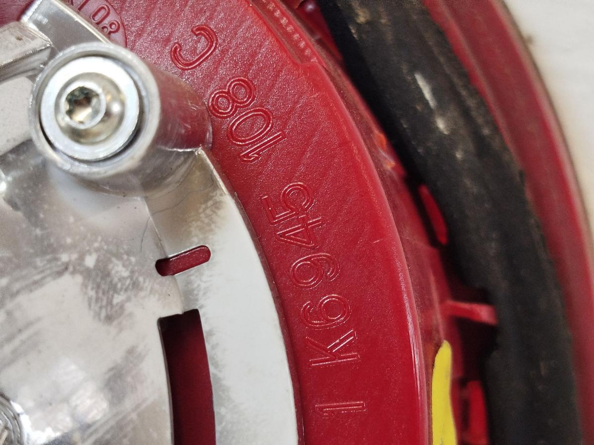 VW Golf 5 V 1K R&uuml;ckleuchte innen rechts Innenteil R&uuml;cklicht Heckleuchte 3 u 5trg