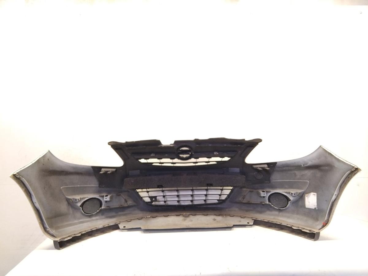 Opel Corsa D orig Sto&szlig;f&auml;nger Sto&szlig;stange vorn Z474 Casablancawei&szlig; BJ2010 m Grill