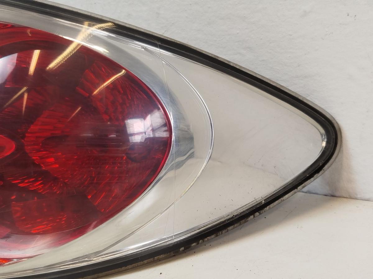 Mazda 6 GG Schr&auml;gheck Koito R&uuml;ckleuchte au&szlig;en rechts Ecke 5-t&uuml;rer Fliessheck