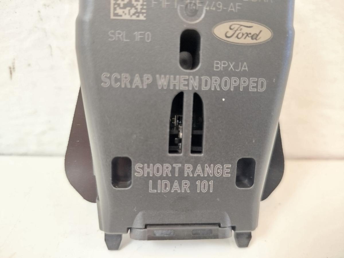 Ford Focus DYB CEW Radarsensor Frontradar Lidar Frontscheibe Assistenssysteme