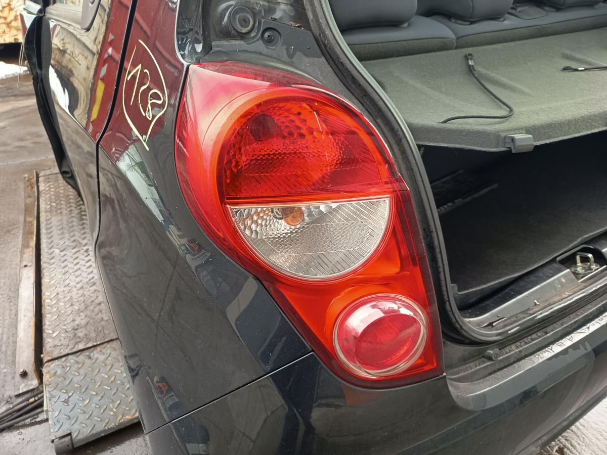Chevrolet Spark M300 original R&uuml;ckleuchte links Heck Schluss Licht Bj 2013