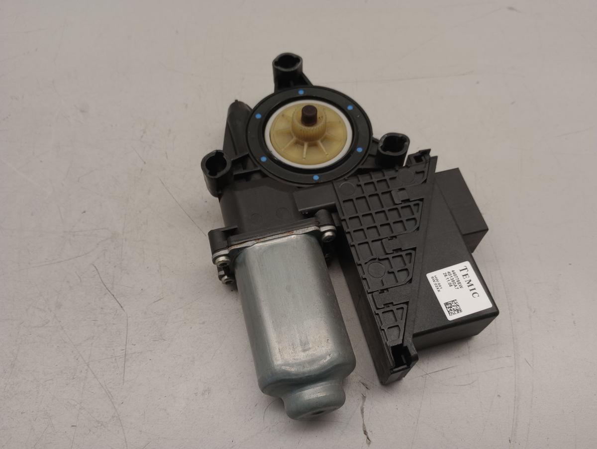 Skoda Fabia 6Y orig Motor Fensterheber links vorne 6Y1959801 Bj 2006