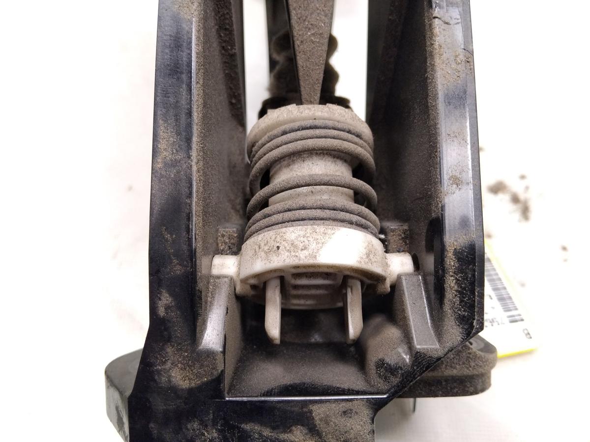 Mercedes Vito 111CDI 447 original Kupplungspedal mit Lagerbock Bj.2014