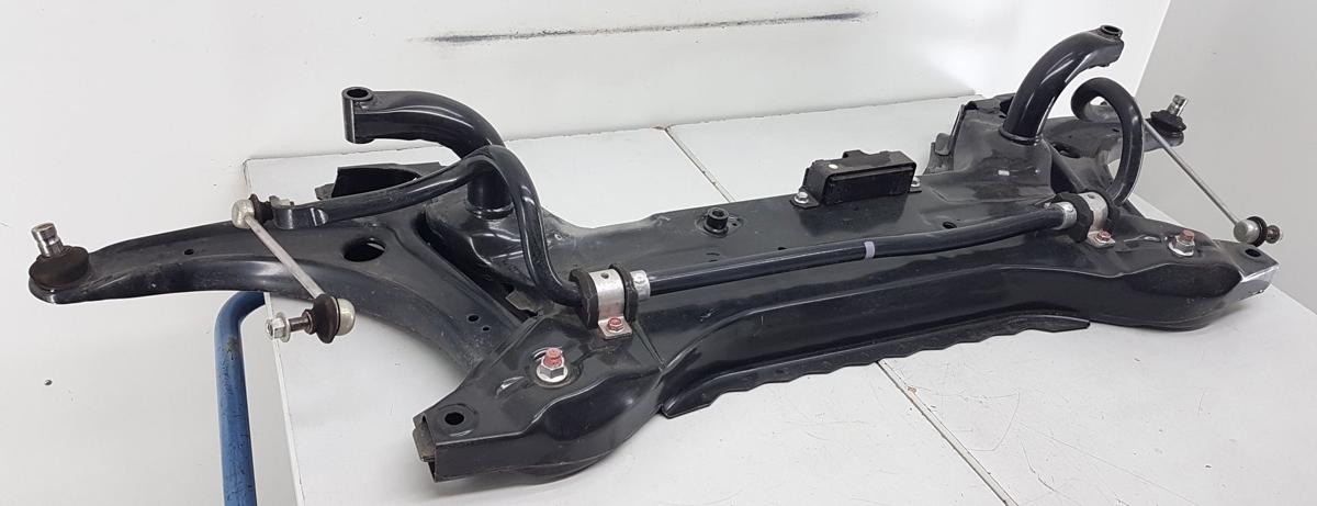 Mitsubishi Eclipse Cross Vorderachstr&auml;ger Bj2023 Aggregatetr&auml;ger 2,4 73kw Allrad