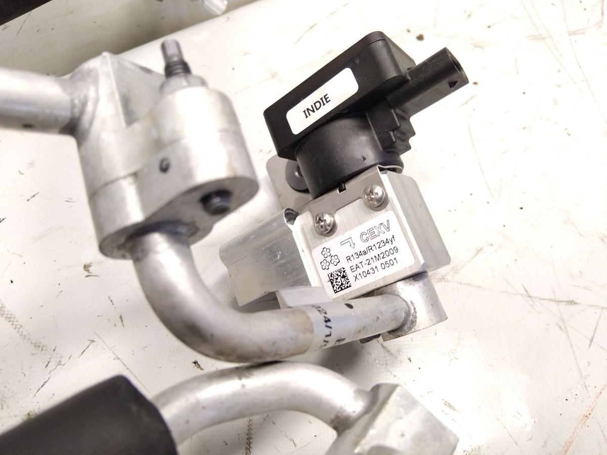 Volvo EX30 original Satz Klimaleitungen K&auml;ltemittelleitung mit Ventilen Bj.2024