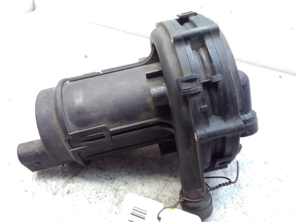 Audi A4 B5 8D original Sekund&auml;rluftpumpe 078906601D 72185112 2.8 142kw BJ1998