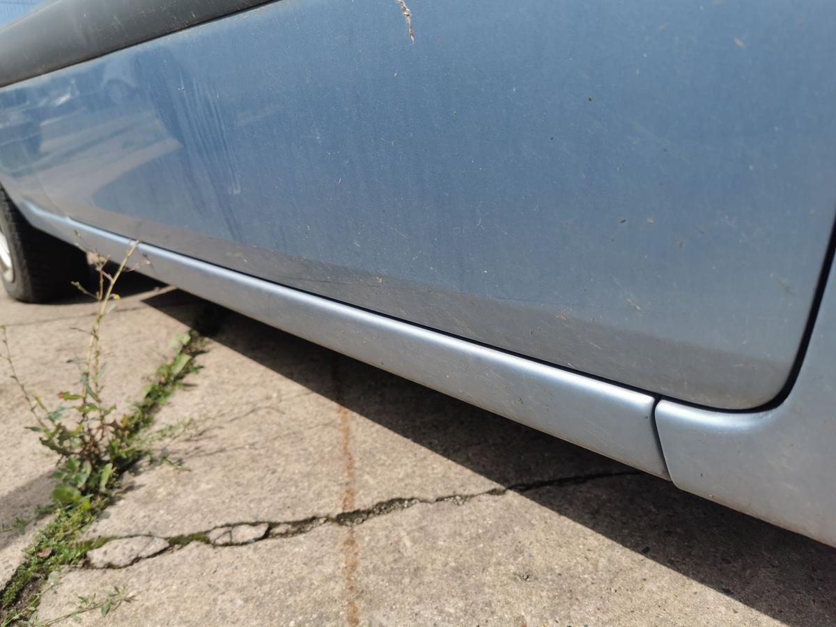 Ford Fiesta JD3 Beifahrertür Tür Autotür Rohbau vorn rechts Tonic metallic 3trg