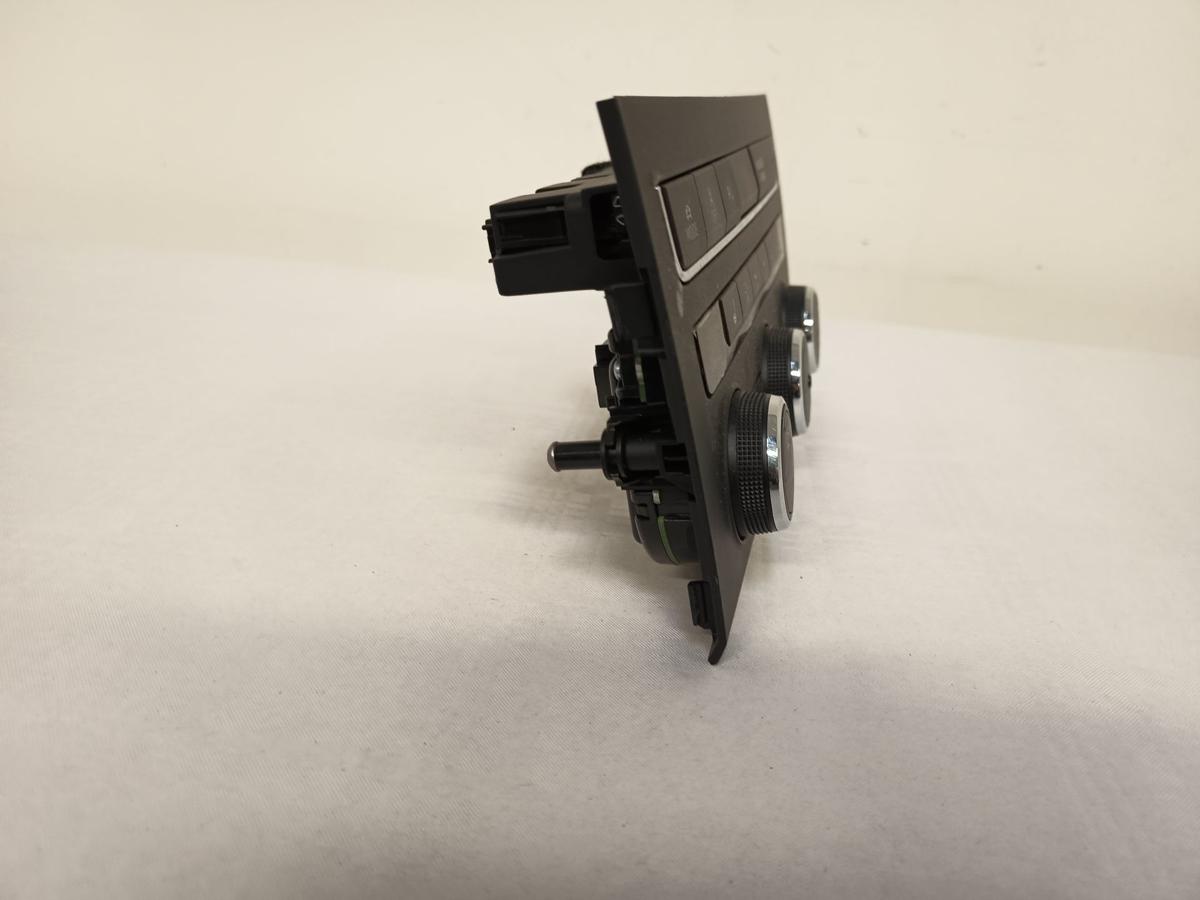 Seat Leon ST 5F original Heizungsbetätigung Klimaautomatik 5F0907044E Bj 2015