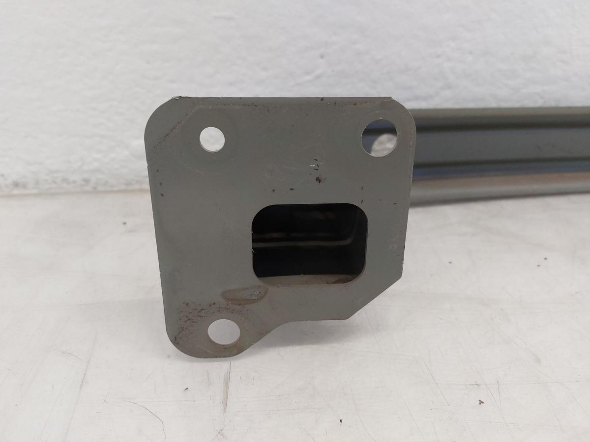 Nissan Micra K14 Tr&auml;ger Sto&szlig;f&auml;nger vorn Unterteil Sto&szlig;f&auml;ngertr&auml;ger Pralltr&auml;ger