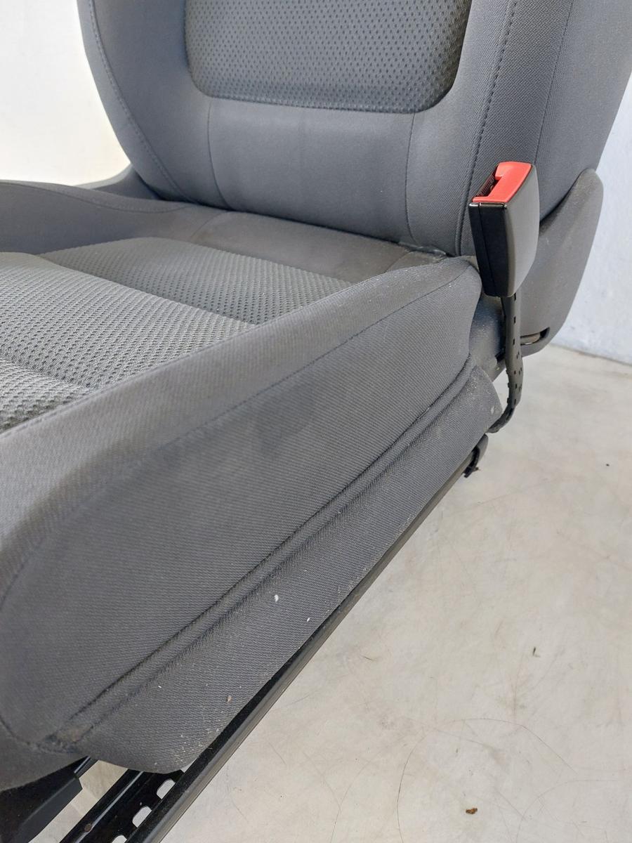 VW Golf Plus 5M Sitz vorne rechts Beifahrersitz Sitzheizung Stoff
