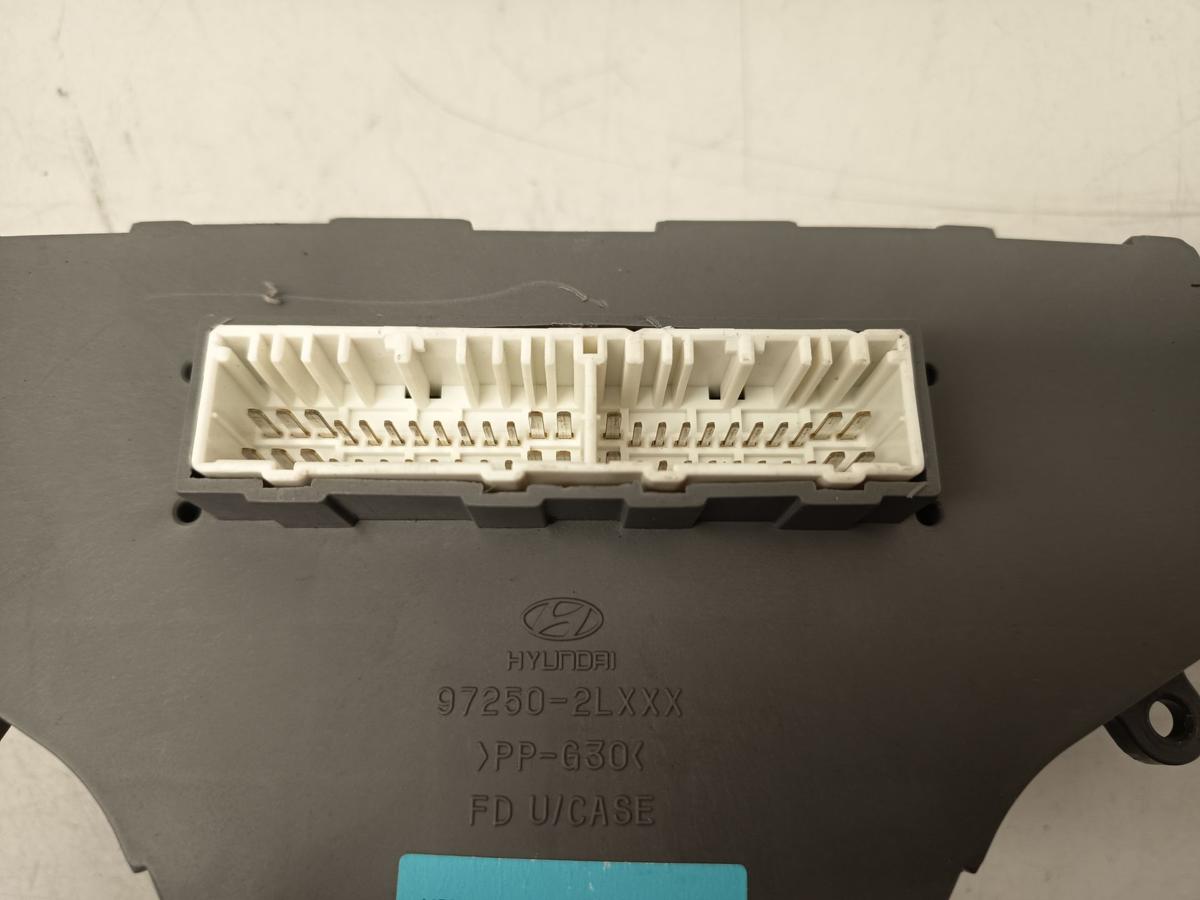 Hyundai I30 original Heizungsbet&auml;tigung Klimaautomatik Baujahr 2010