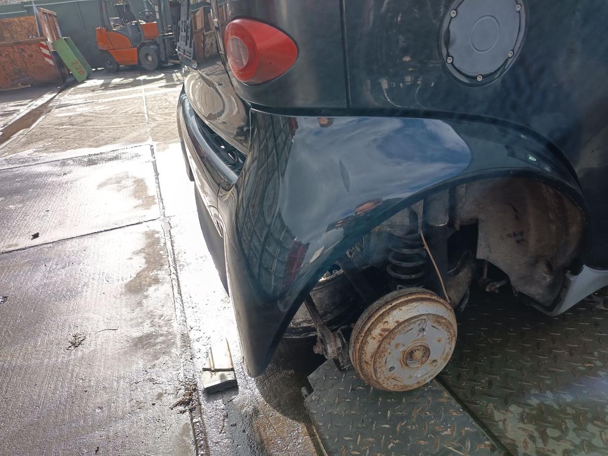 Smart Fortwo original Kotfl&uuml;gel hinten rechts EA4 Jack Black Facelift Bj 2006