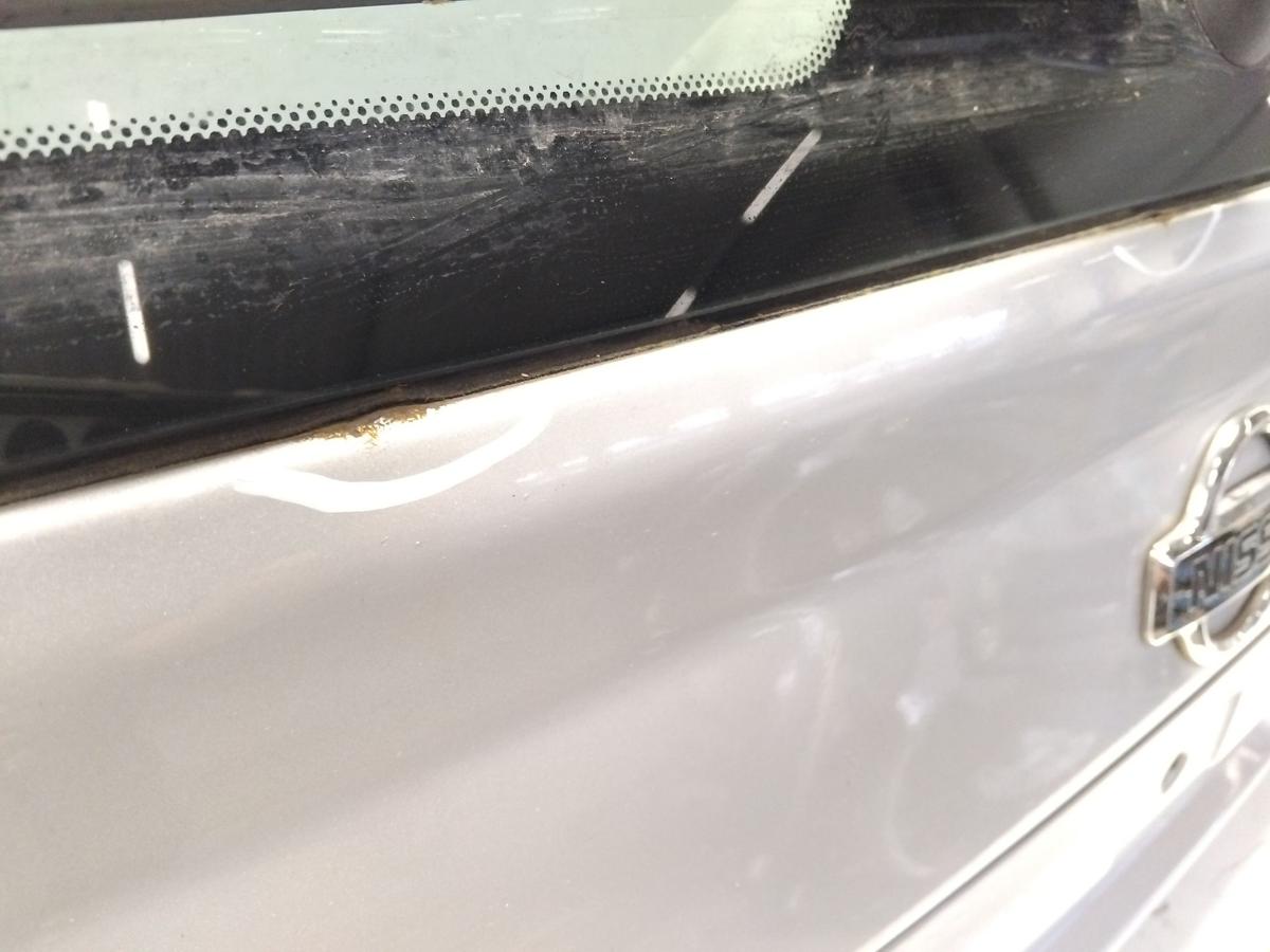 Nissan Primera P11 Kombi orig Heckklappe KL0 silbermetallic Heckscheibe BJ2000