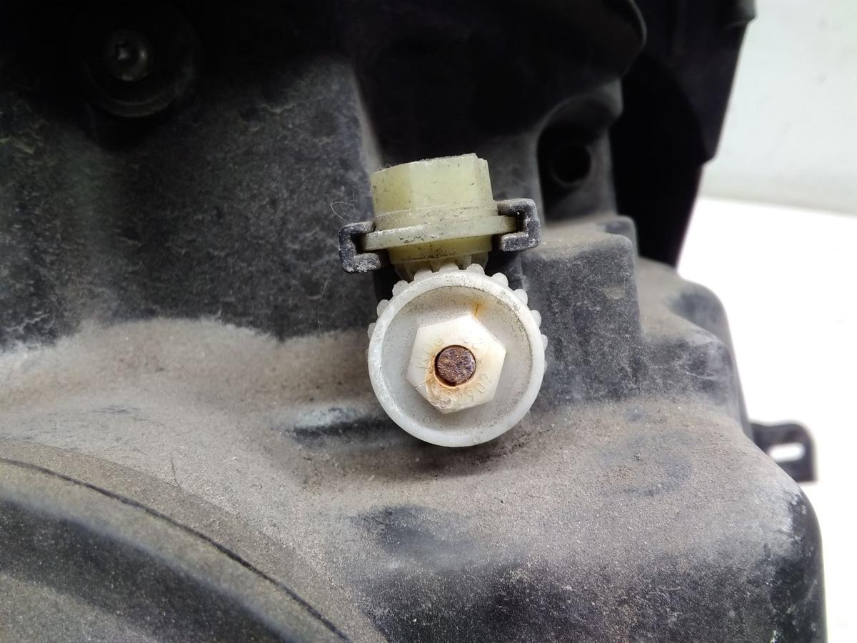 Ford Fusion JU2 Facelift original Scheinwerfer links Hella mit LWR Bj.2009