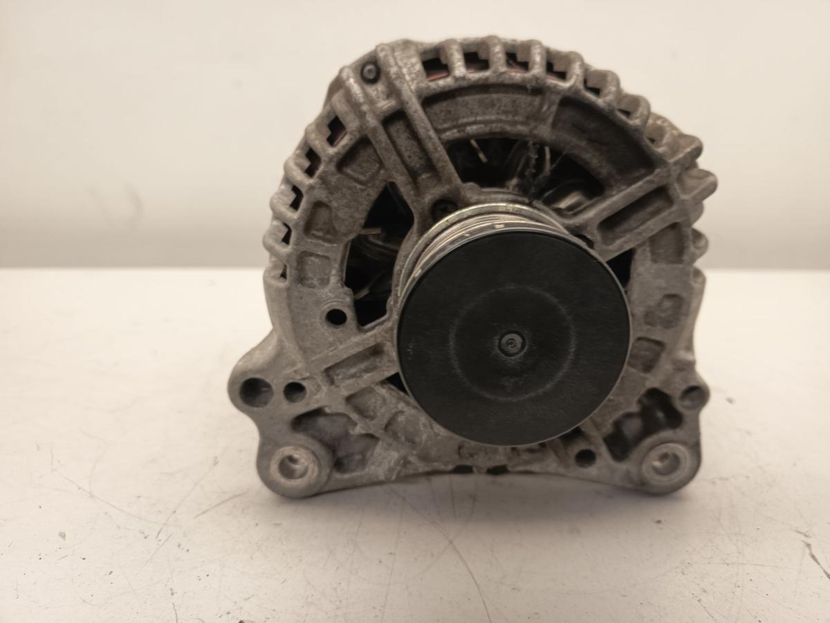 Seat Ibiza 6J Bj 2015 original Lichtmaschine Generator 03F903023D 1,2L 77KW