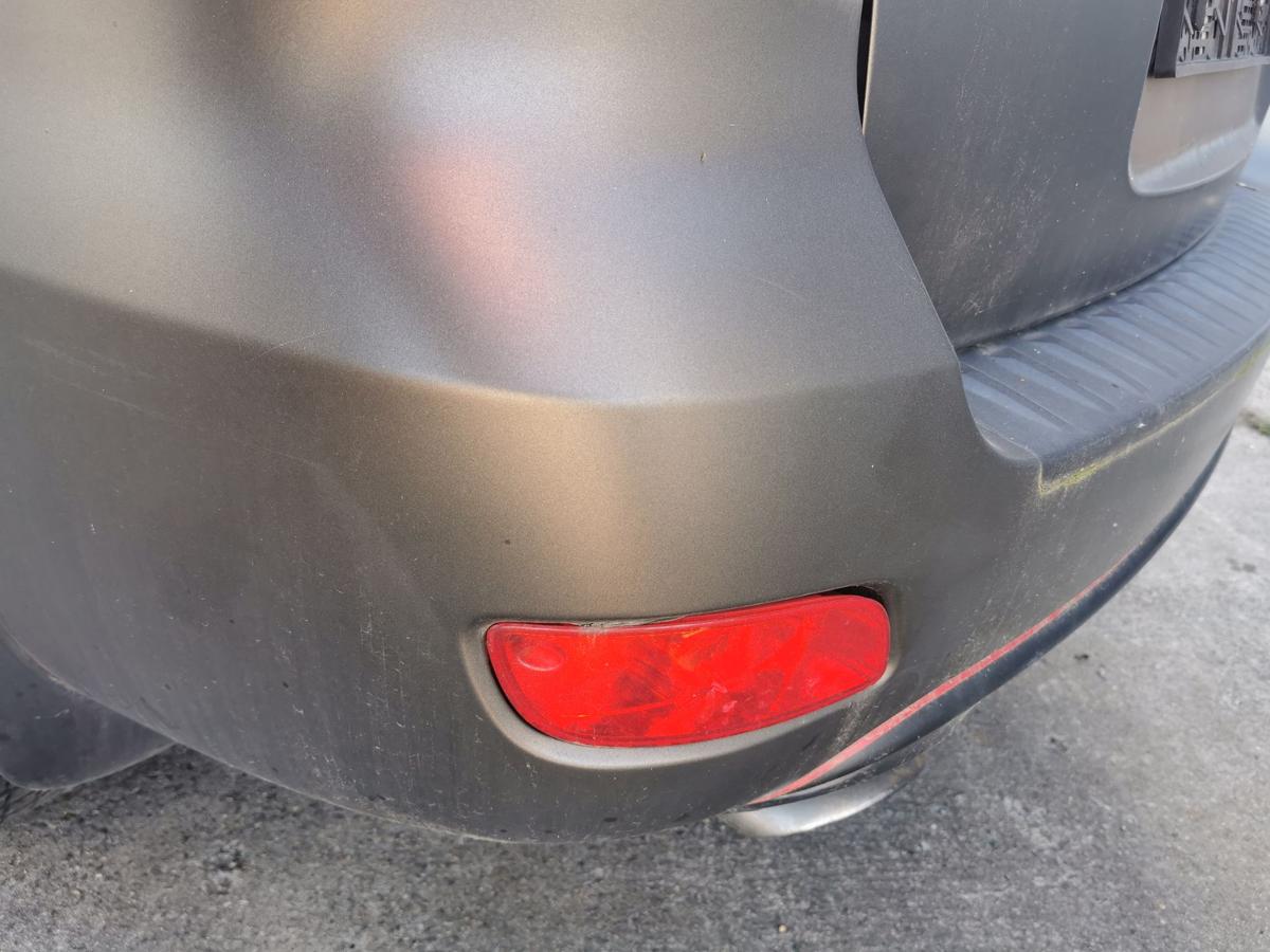 Hyundai Santa Fe CM Stossfänger Stossstange Bumper hinten foliert TEXT BILDER