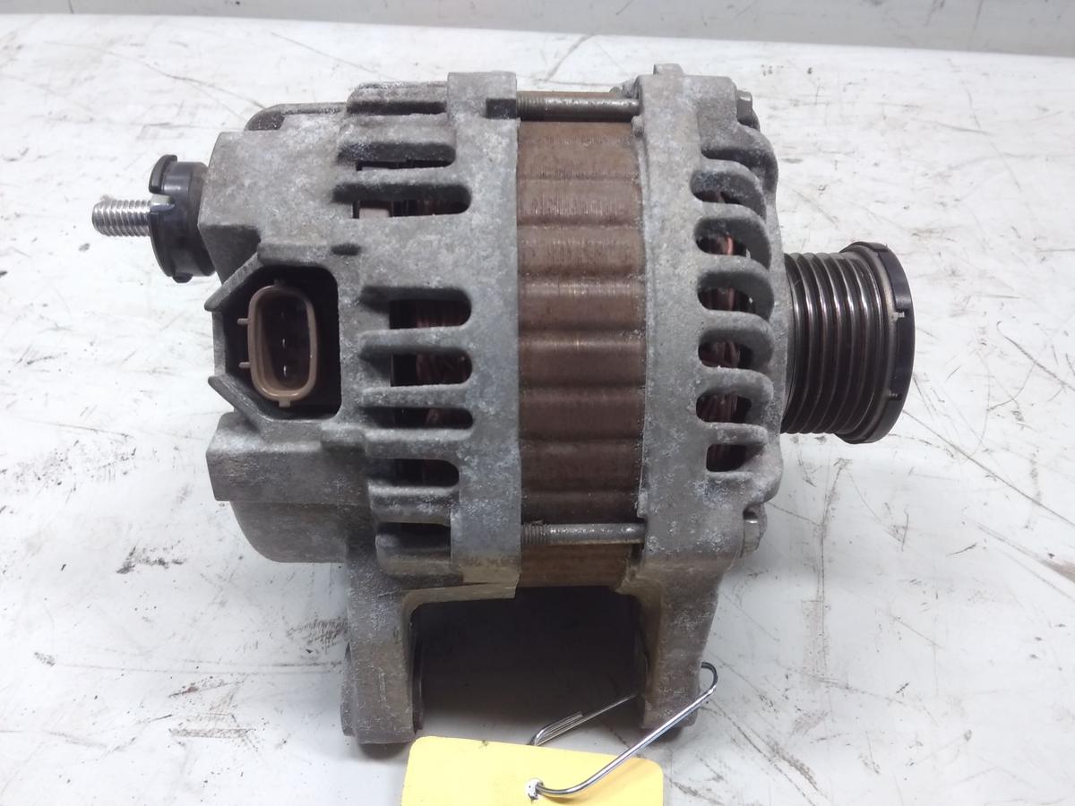 Nissan Qashqai J10 original Lichtmaschine Generator 2.0 104kw MR20 Bj.2011