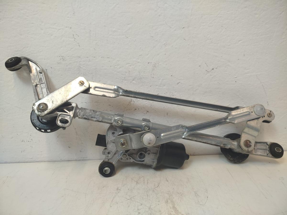 Nissan Leaf ZE1 40kWh Wischergest&auml;nge vorn mit Wischermotor Scheibenwischer