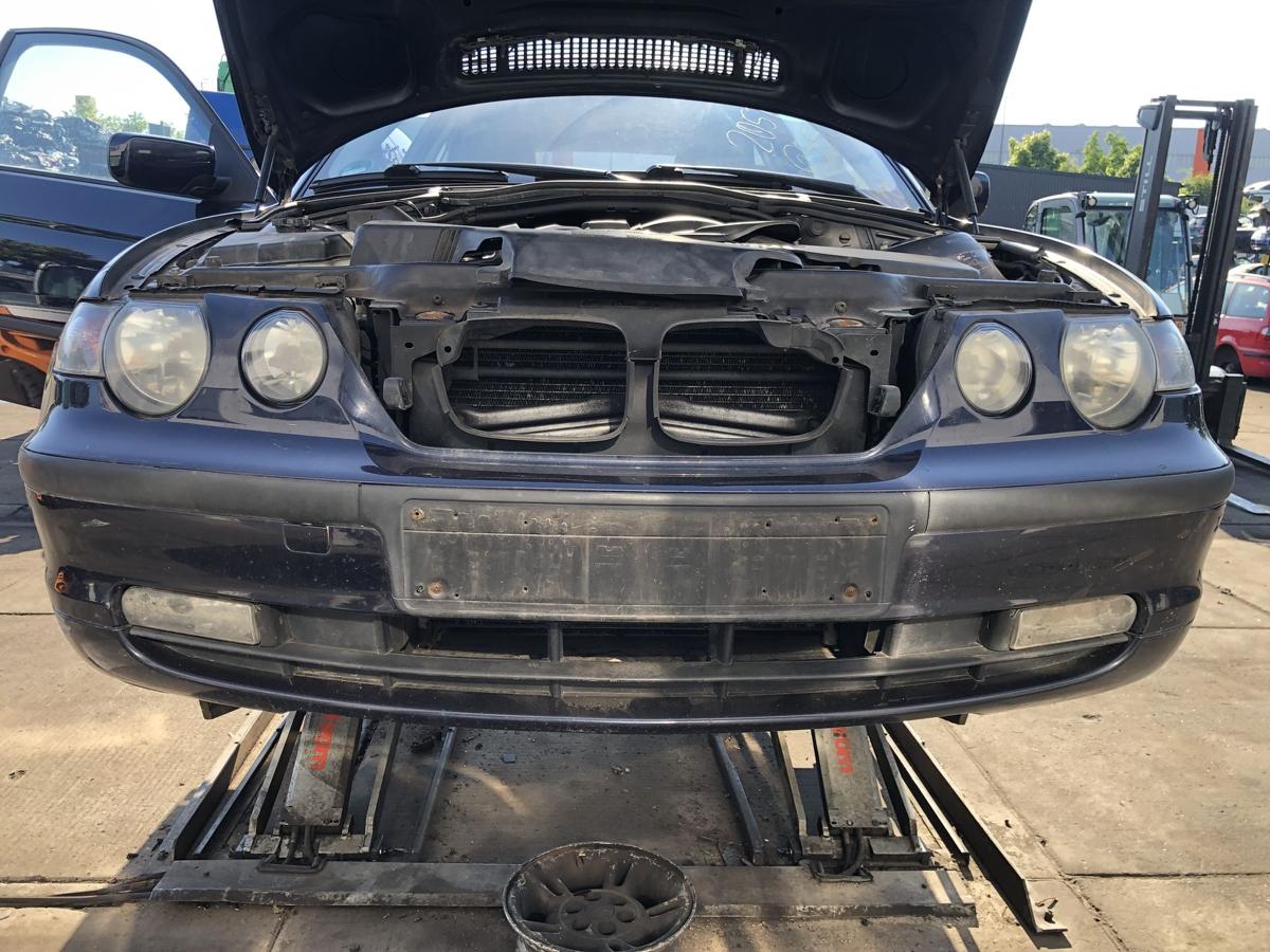 BMW E46 Compact original Stoßstange/Fänger vorn/Front 317 Orientblau Bj 2004