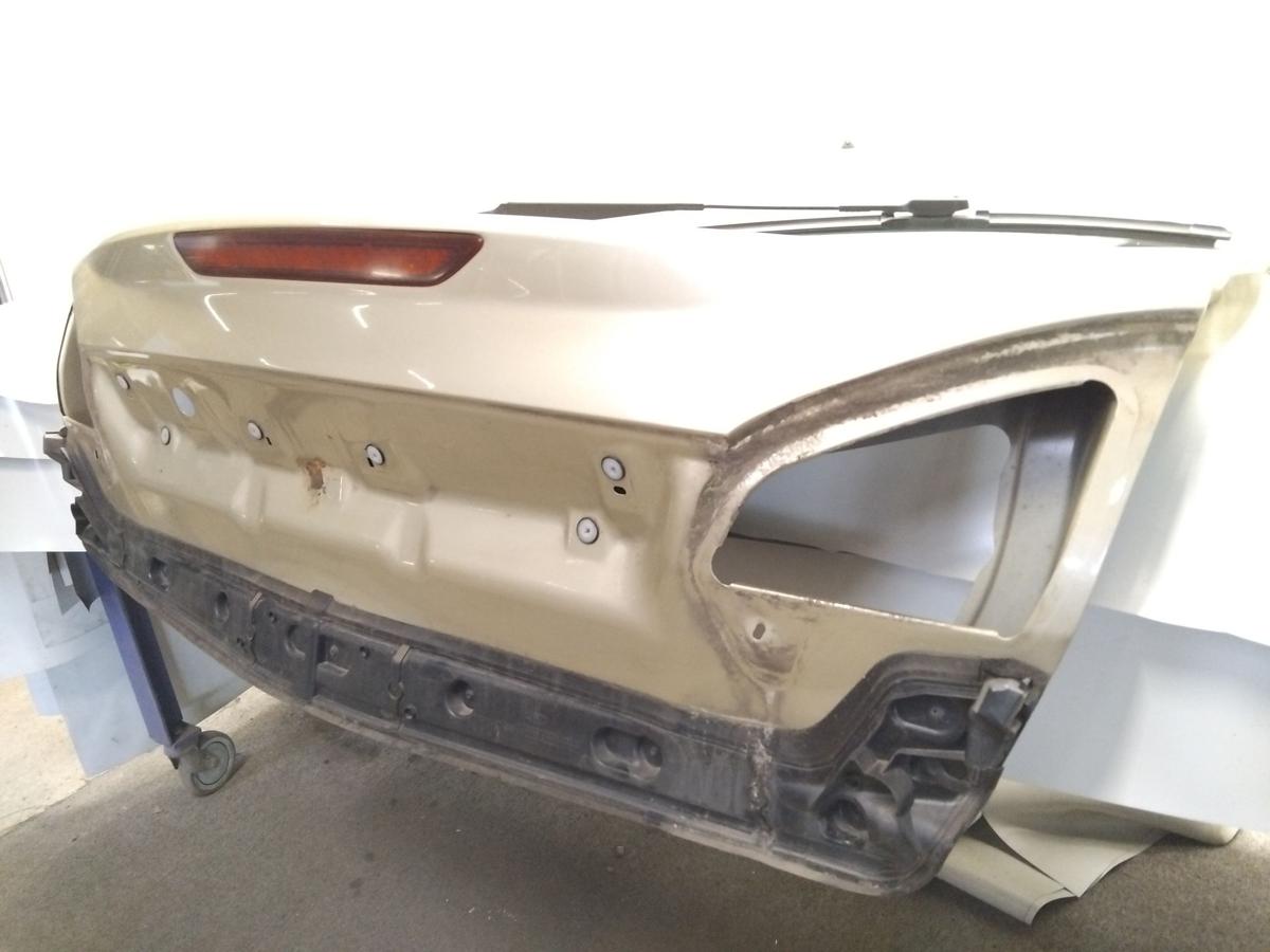 Ford Mondeo 4 BA7 Flie&szlig;heck Heckklappe Champagnermetallic inkl. Scheibe BJ2007