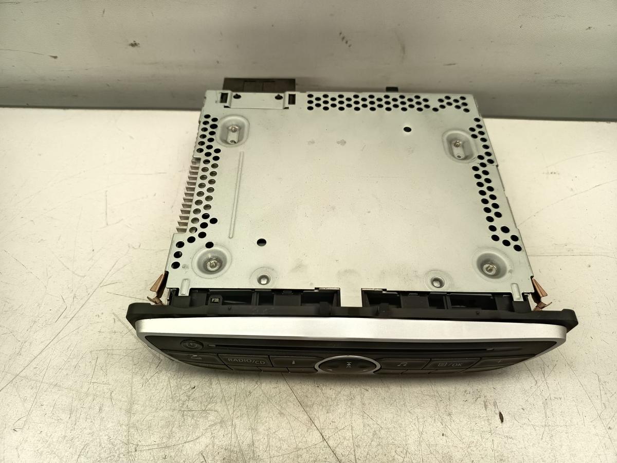 Renault Scenic III original Radio Autoradio 281150030R Baujahr 2009