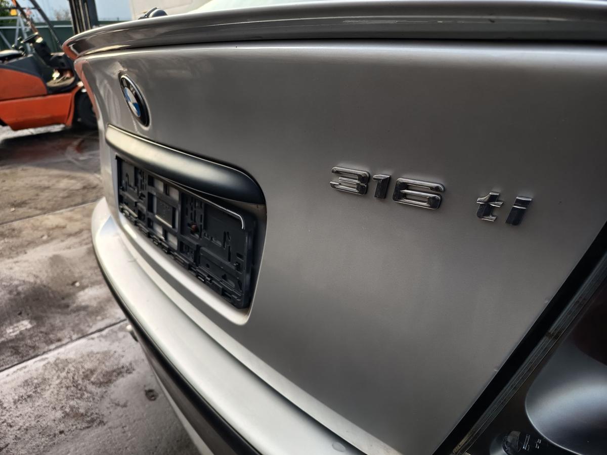 BMW 3er E46 Compact original Heckklappe mit Scheibe 354 Titansilber Bj 2002