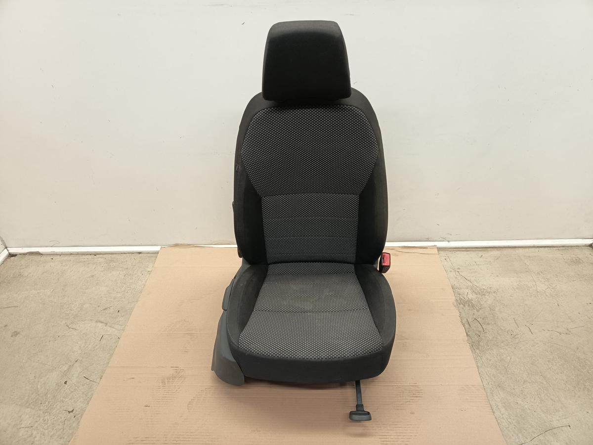 Skoda Octavia III 5E original Sitz vorn rechts Beifahrer Stoff schwarz Bj 2016