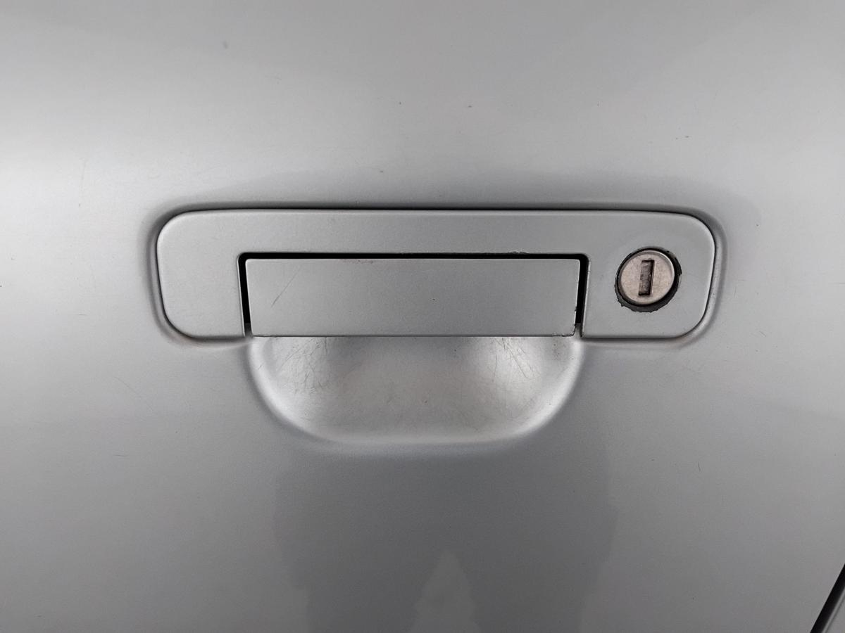 Audi A6 C4 T&uuml;r vorn links Fahrert&uuml;r T&uuml;rblatt LY7M alusilbermetallic BJ1996