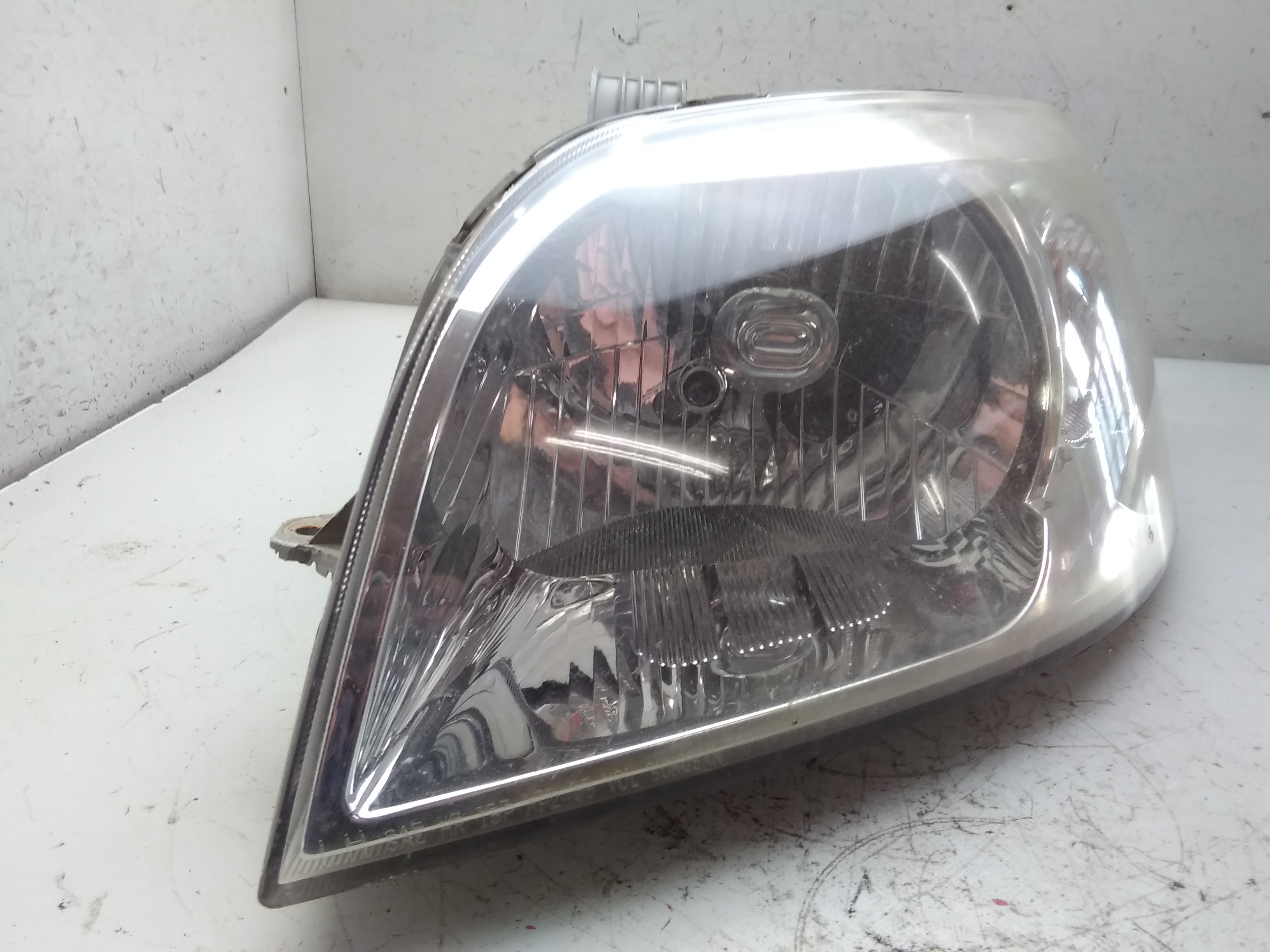 Chevrolet Aveo Scheinwerfer links Halogen BJ2009