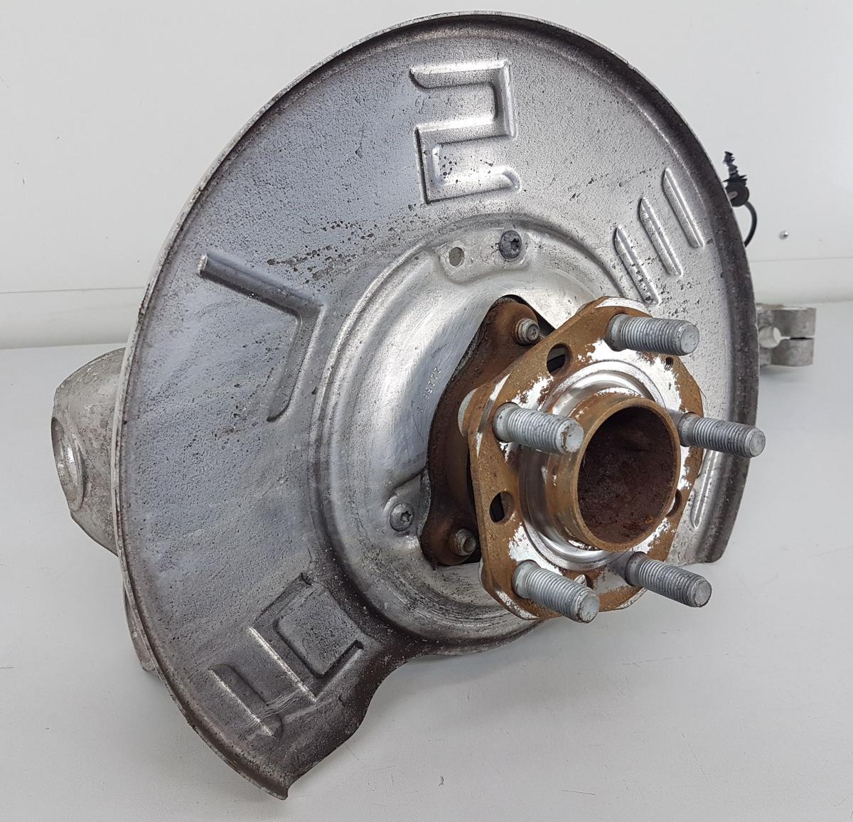 Tesla Model Y Achsschenkel vorn links Bj2022 355x25mm RWD Heckantrieb