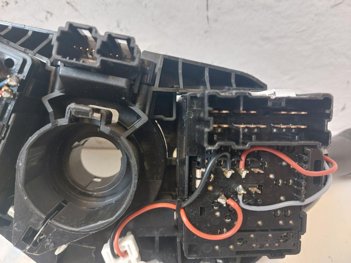 Renault Clio IV X98 TCe90 Kombischalter Lenkstockhebel Blinker Wischerschalter