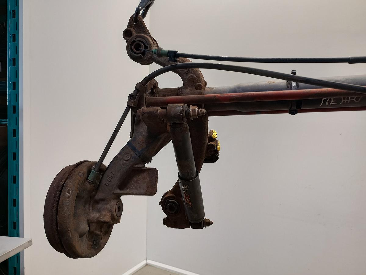 Peugeot 206 orig Hinterachse Trommel LAB Achse Bj 2004