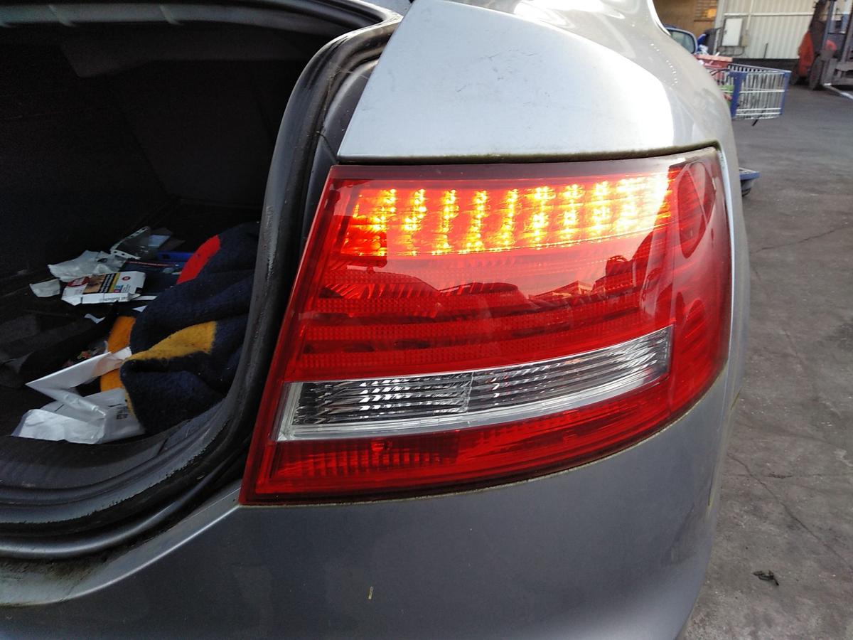 Audi A6 4F Limousine original R&uuml;ckleuchte Heckleuchte rechts LED BJ2006
