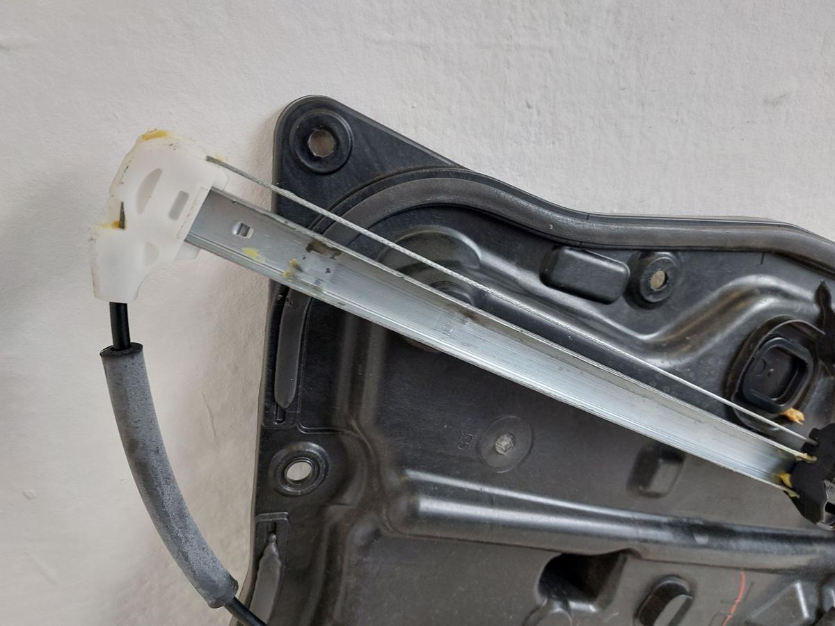 Mazda 2 Typ DJ Fensterheber hinten links elektrisch Motor Mechanik Grundplatte
