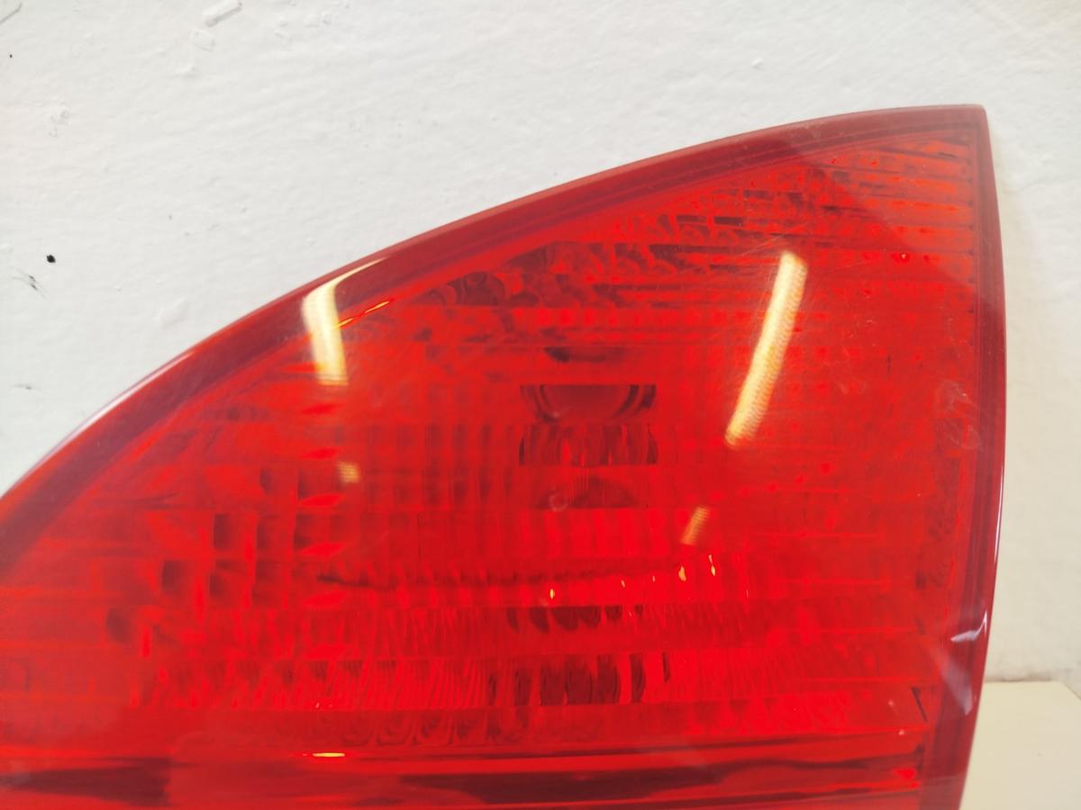 Kia Venga YN R&uuml;ckleuchte innen rechts Heckleuchte Innenteil Heckklappe bis 2016