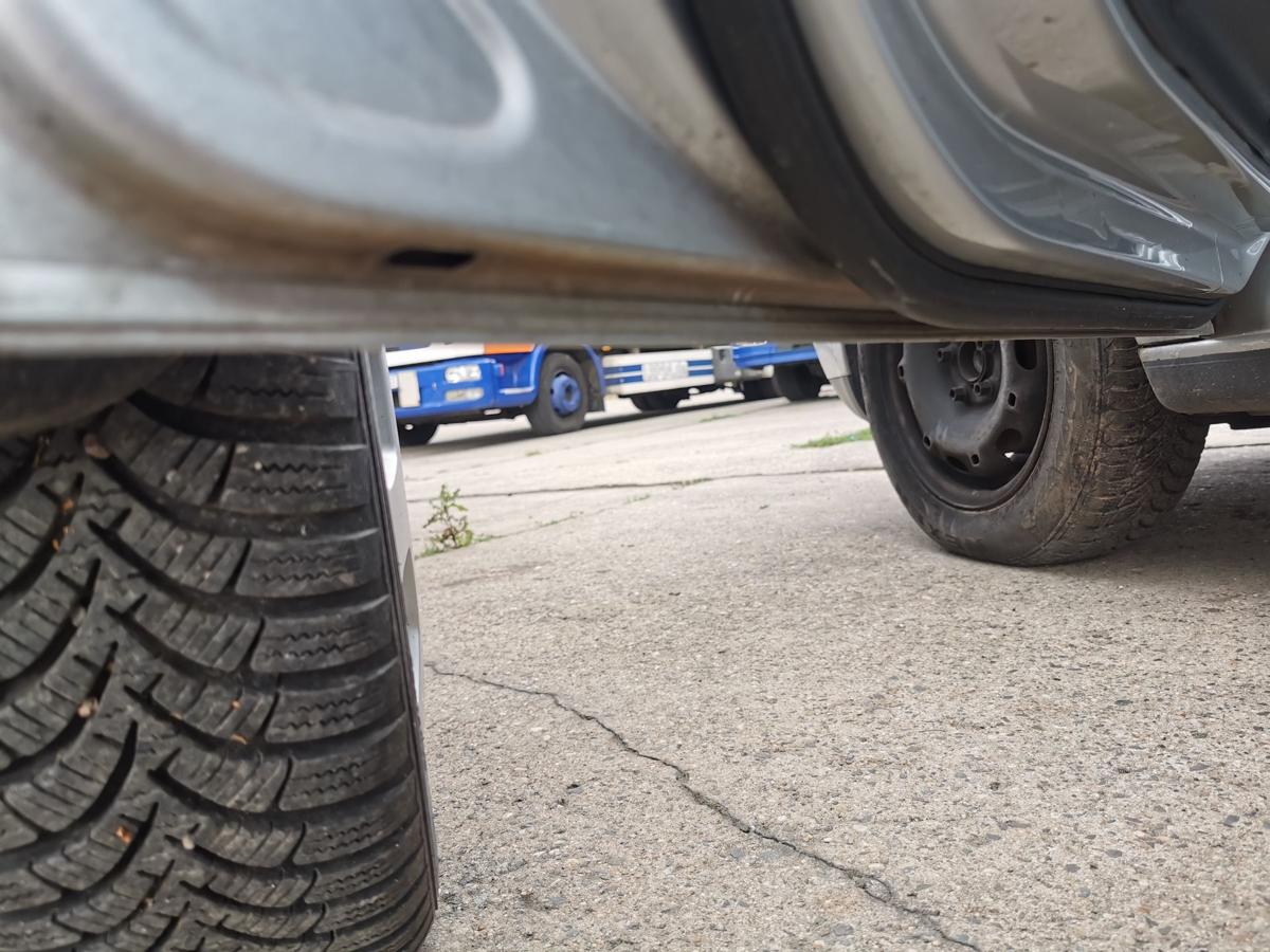 VW Polo 9N1 Fahrertür Tür Autotür Rohbautür vorn links LA7W Reflexsilber 5trg