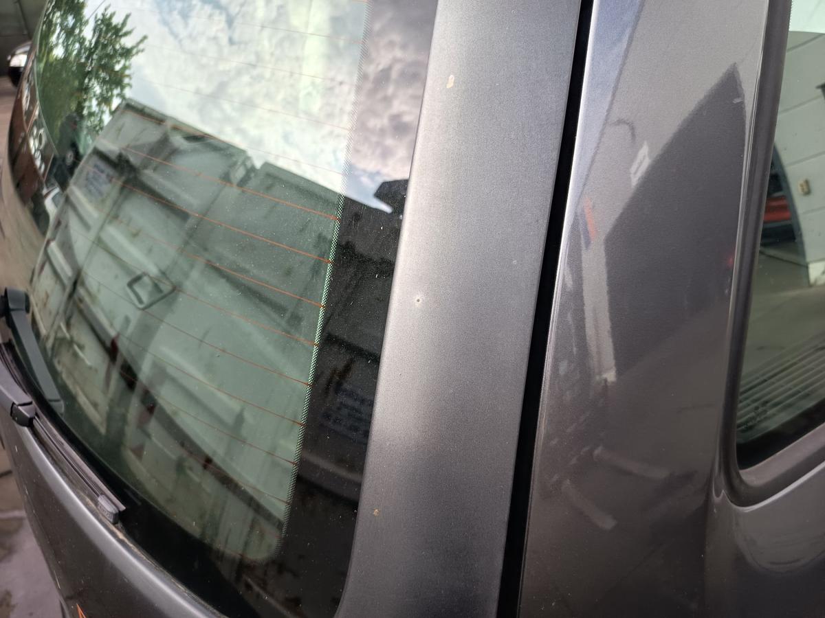 VW Touran 1T original Heckklappe mit Scheibe Rost D7X Platingrau Bj 2006