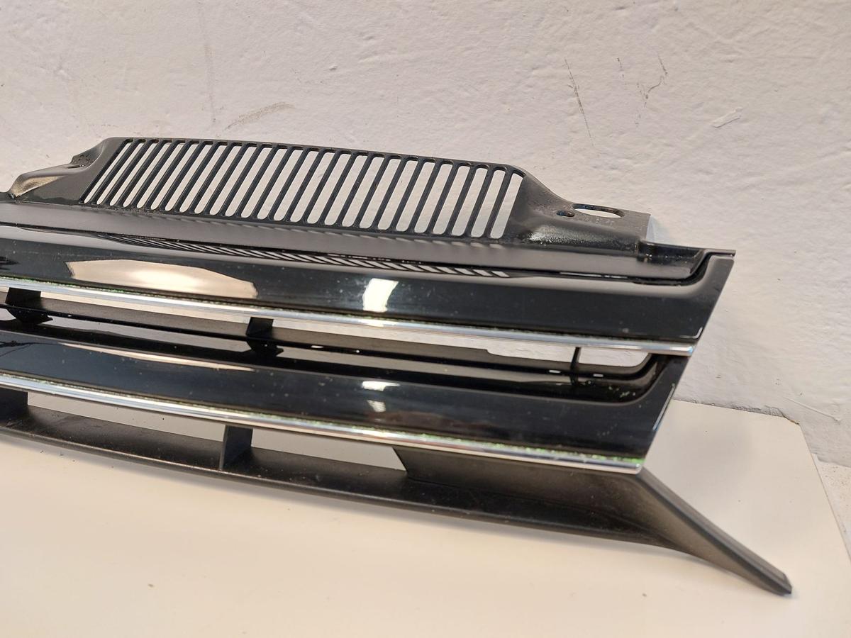 VW Golf VI 6 Kühlergrill Frontgrill Grill Frontgitter mit Logo
