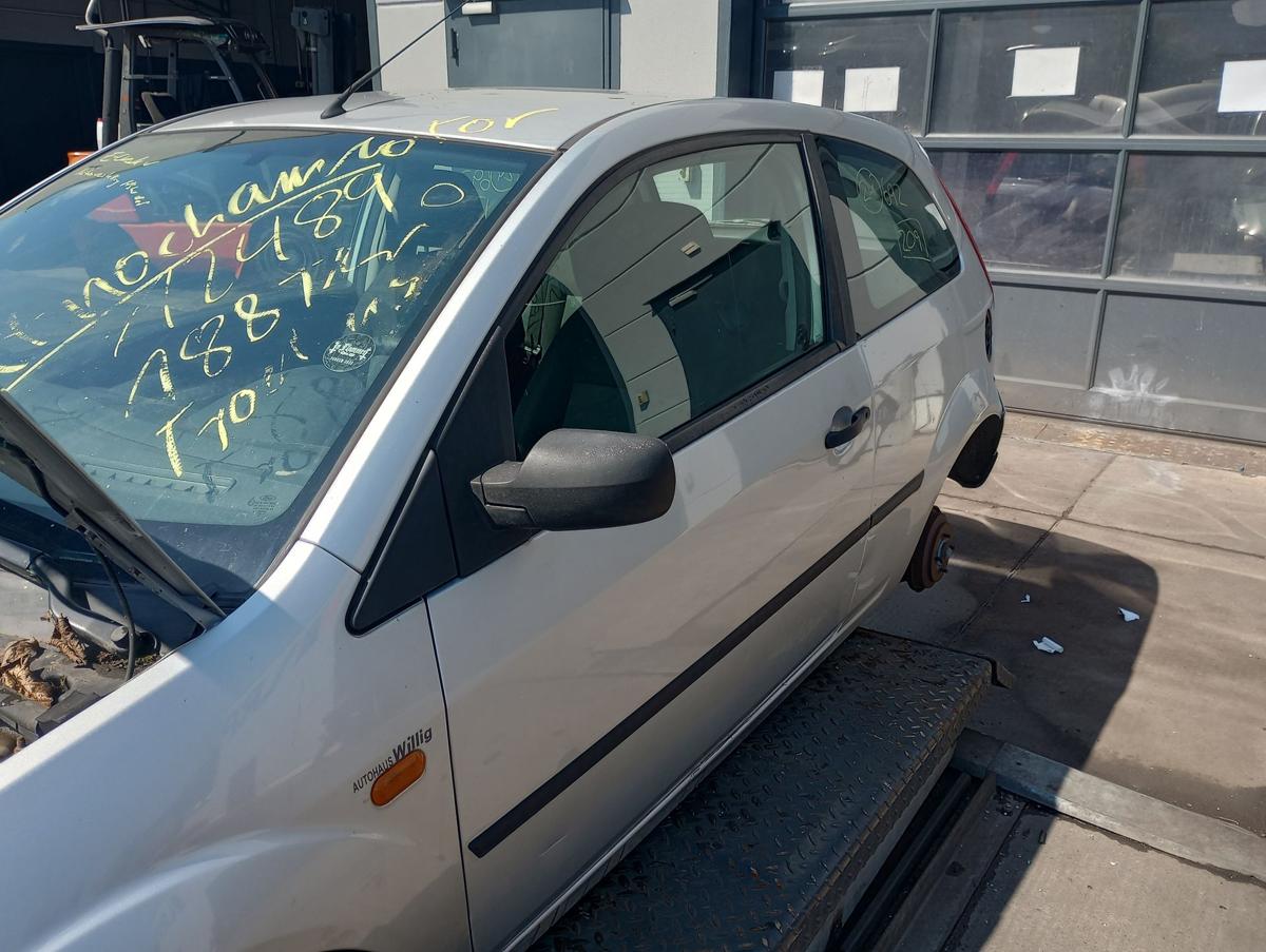 Ford Fiesta 6 3türer orig Fahrertür links Polarsilber met Bj 2004