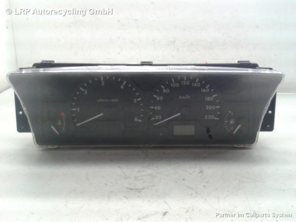 Land Rover Discovery TG BJ1999 Tacho Kombiinstrument YAC114020 LR0009002 S0140A0019