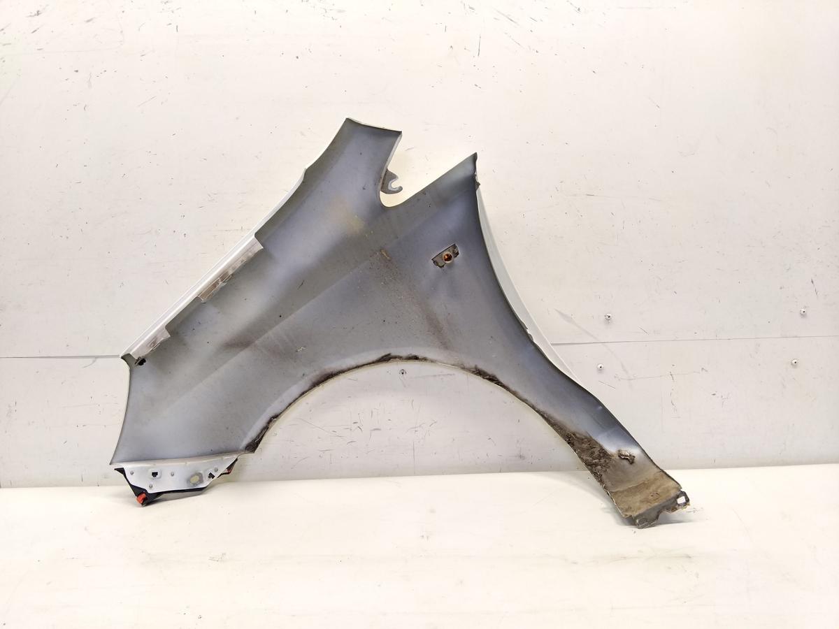 Opel Corsa D original Kotfl&uuml;gel vorn rechts Z474 Casablancawei&szlig; BJ2010