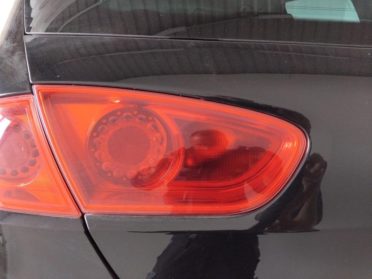 Seat Leon 2 1P Facelift original Rückleuchte Heckleuchte innen links BJ2012