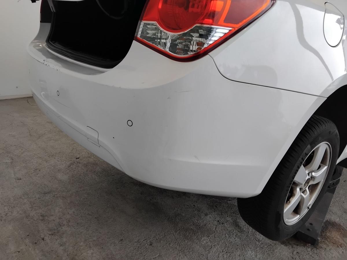 Chevrolet Cruze J300 4-t&uuml;rig Limo orig Stossf&auml;nger Sto&szlig;stange hinten PDC BJ2011